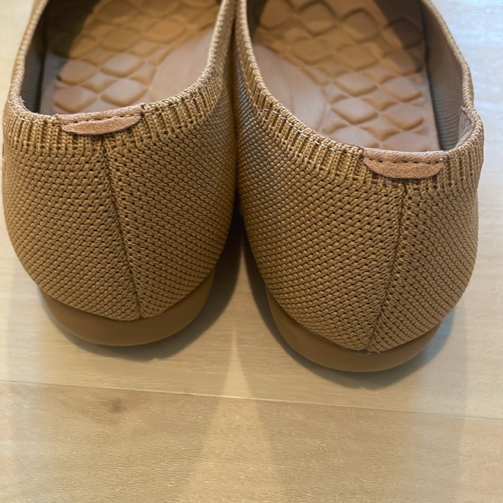 Vivaia Woven Pointed Toe Ballet Flat - Picture 4 of 13